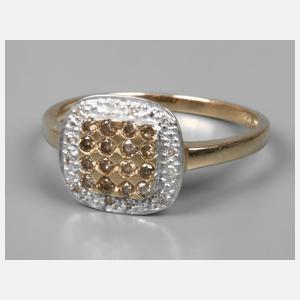 Damenring mit weißen und braunen Diamanten