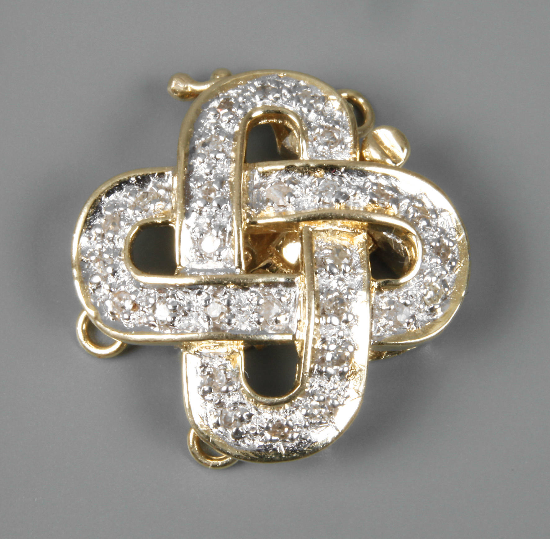 Kettenschließe mit Diamantbesatz