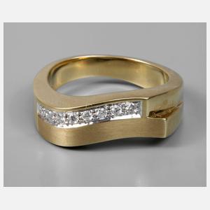 Damenring mit Brillanten