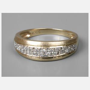 Damenring mit Diamanten