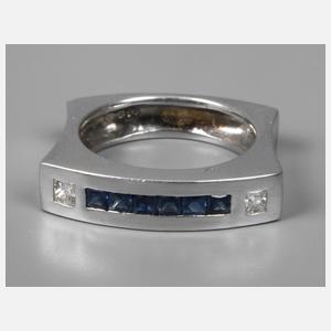 Moderner Ring mit Saphiren und Diamanten
