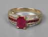 Damenring mit Rubinen und Achtkantdiamanten
