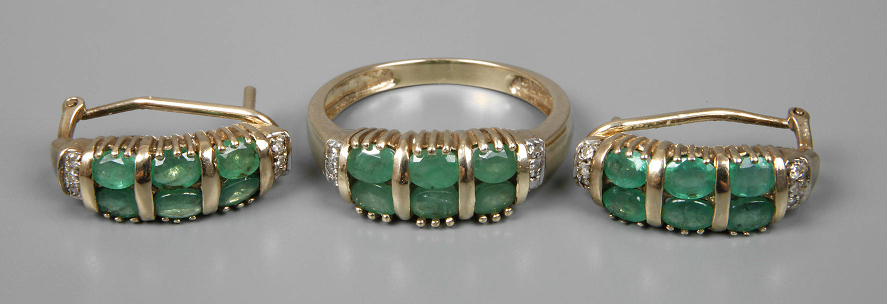 Schmuckset mit Smaragden