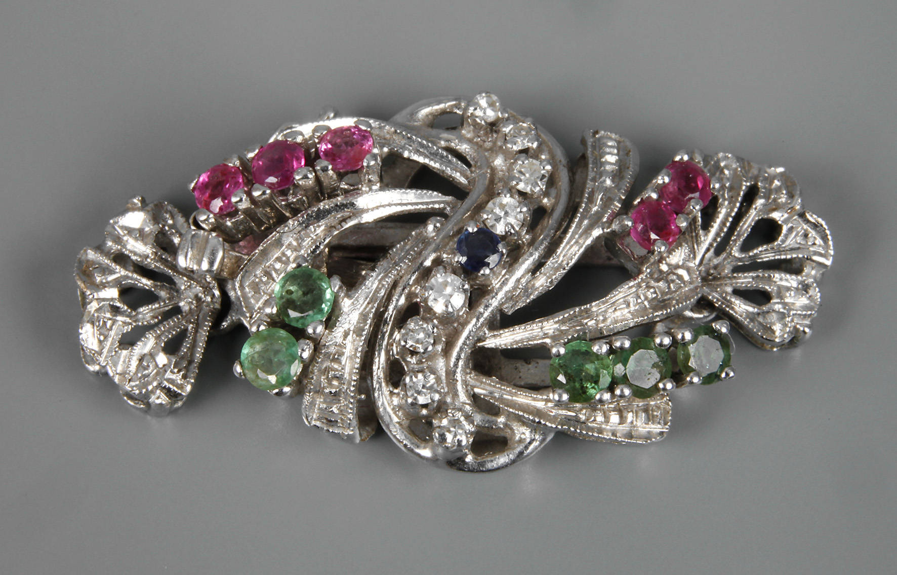 Kettenschließe mit Steinbesatz