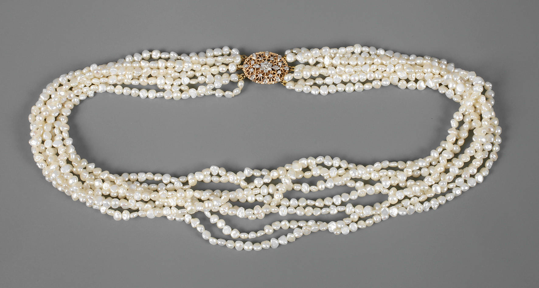 Colier mit Süßwasserperlen