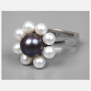 Moderner Damenring mit Perlen