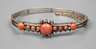 Armreif mit Korallen und Perlen