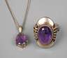 Zwei Teile Amethystschmuck