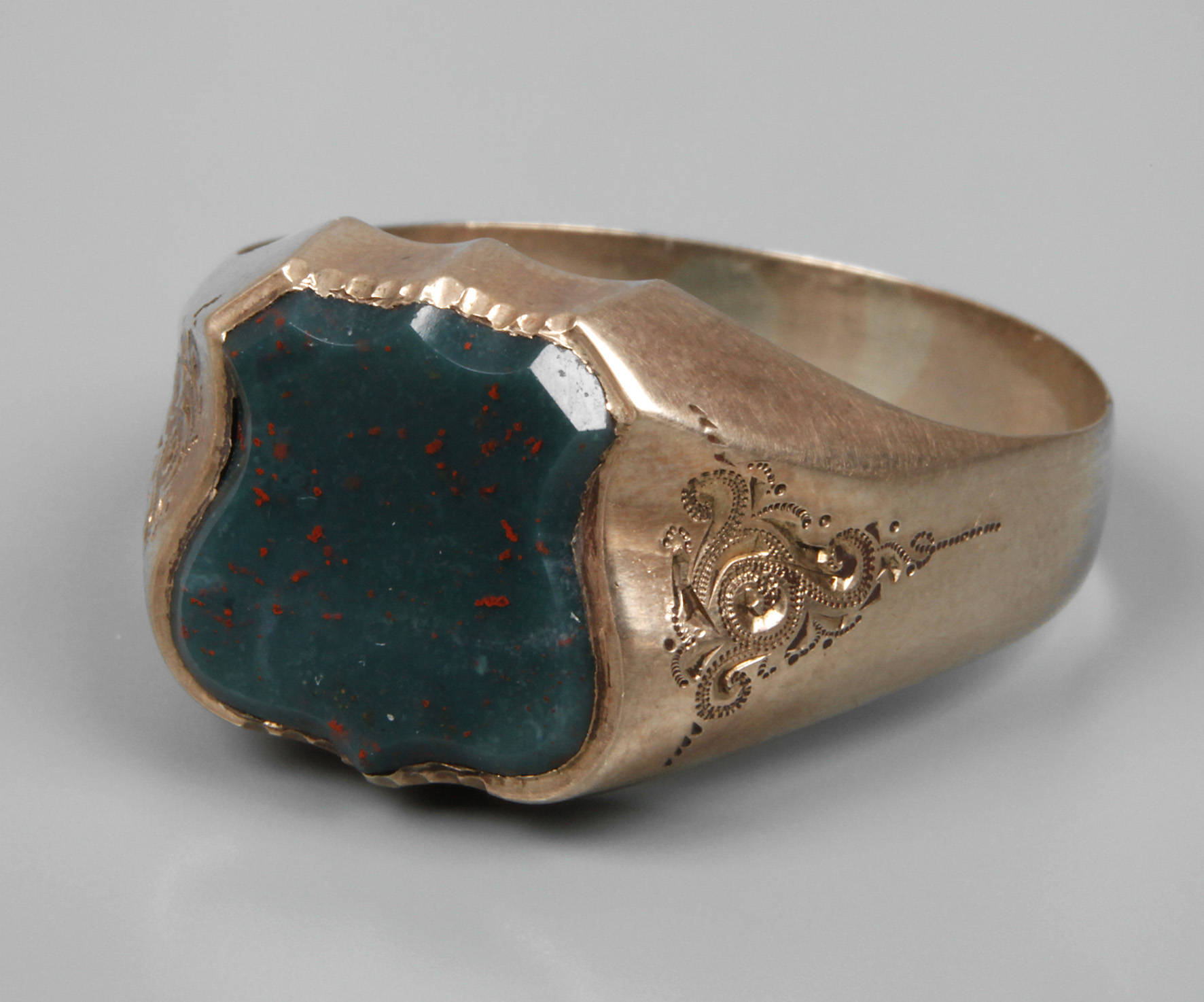 Herrenring mit Heliotrop