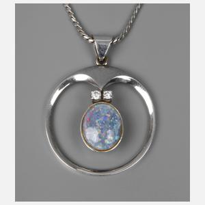 Anhänger mit Edelopal und Brillanten