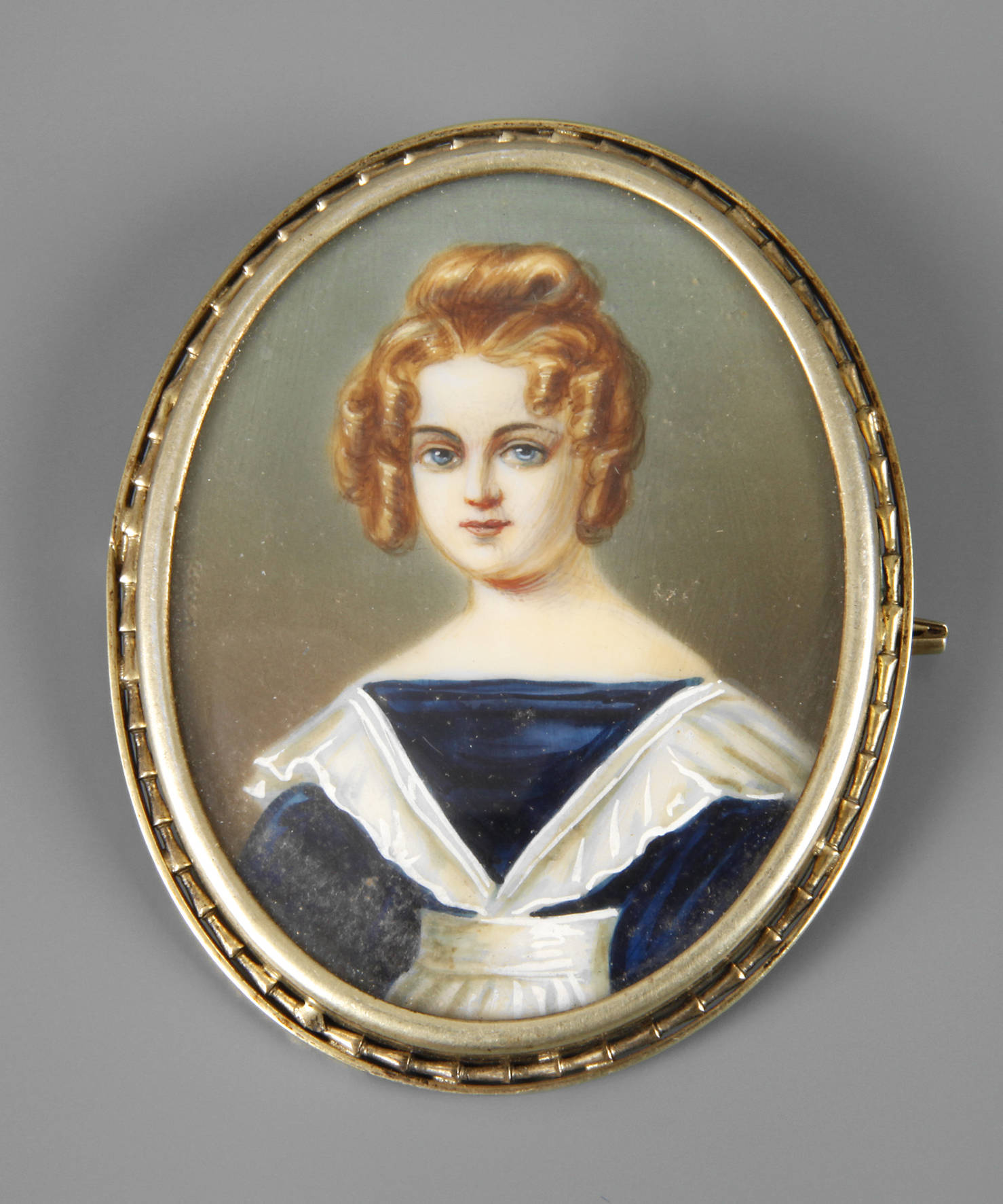 Brosche mit Miniatur