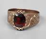 Goldring mit Granat