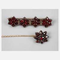 Brosche und Reversnadel mit Granatbesatz111
