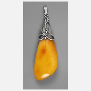Großer Bernsteinanhänger