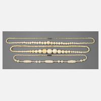 Konvolut Elfenbein- und Beinschmuck111