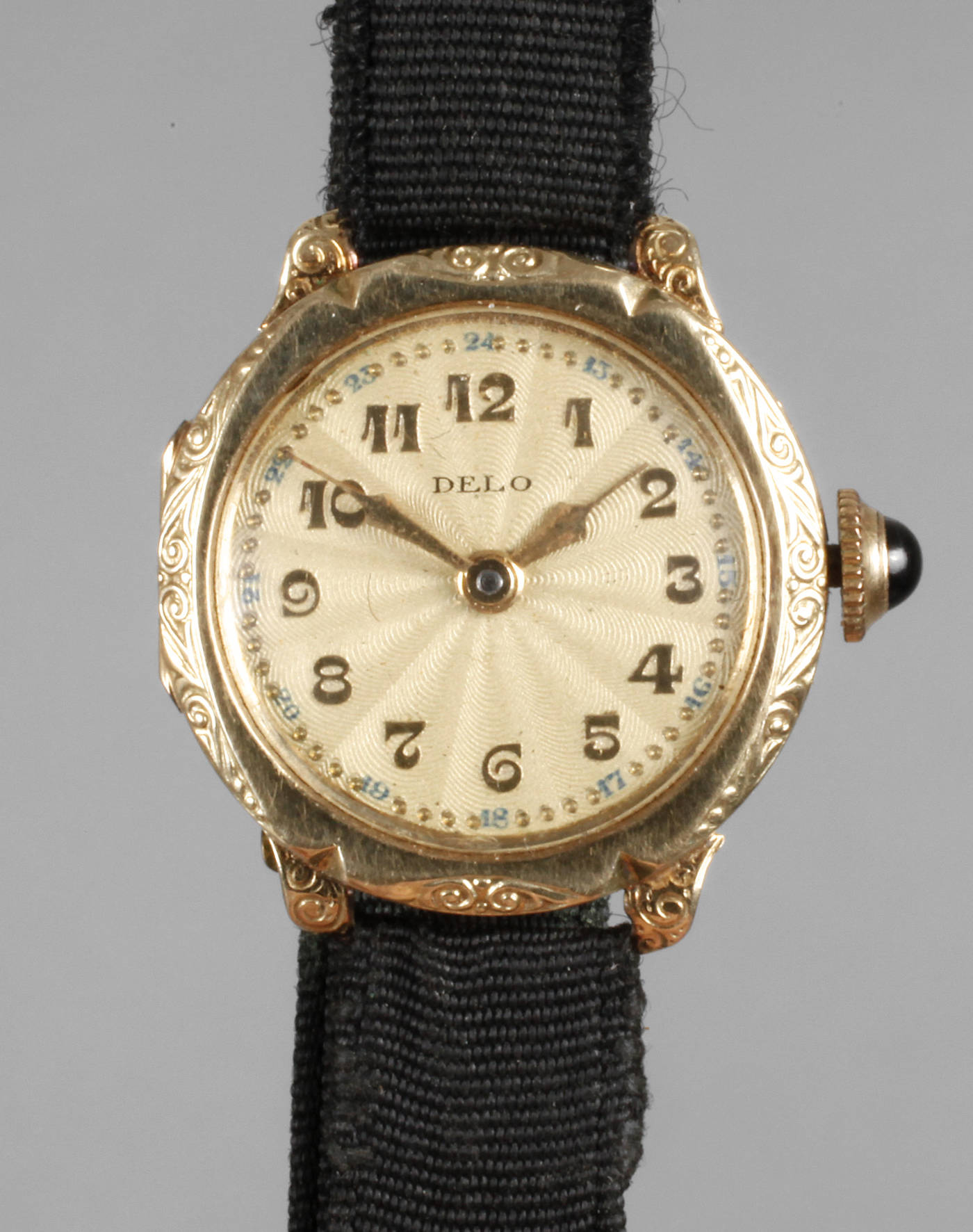 Delo Damenarmbanduhr