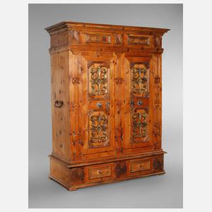 Barocker Bauernschrank
