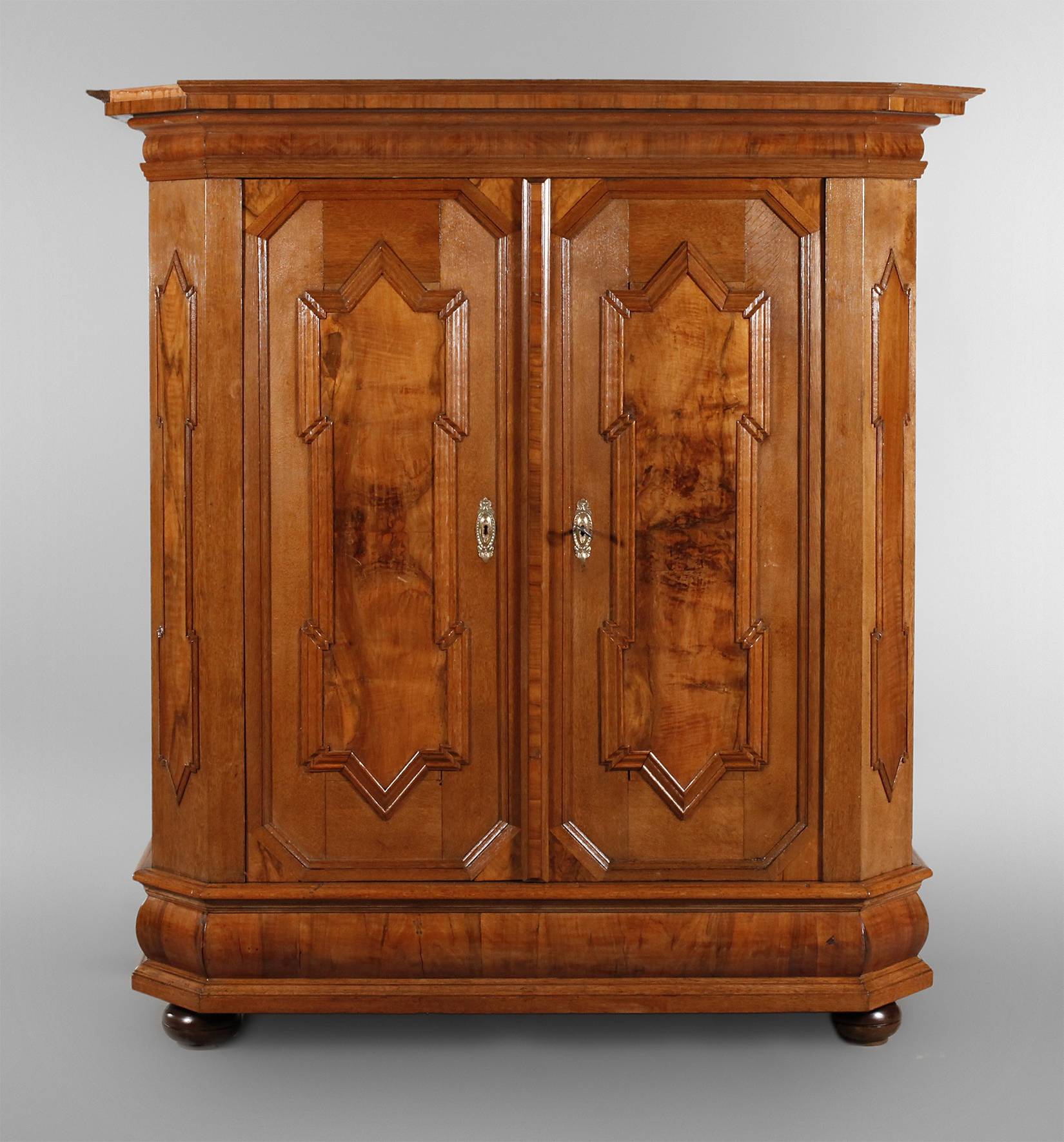 Kleiner Barockschrank