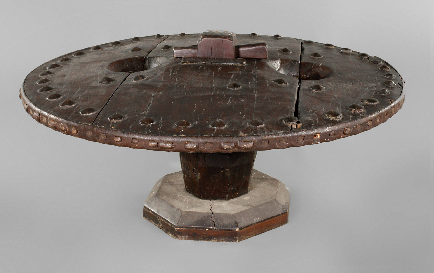 Rustikaler Couchtisch