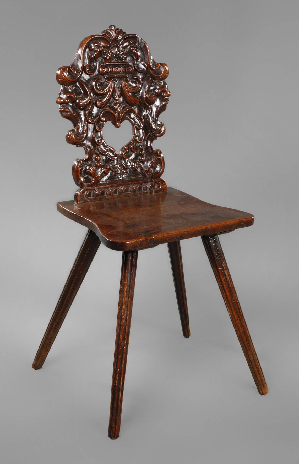 Alpenländischer Brettstuhl