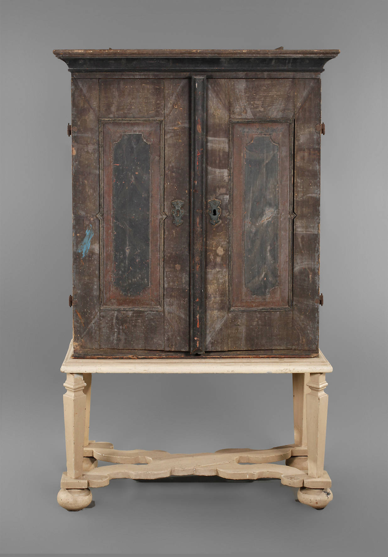 Aufsatzschrank Barock