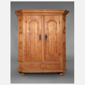 Barocker Bauernschrank