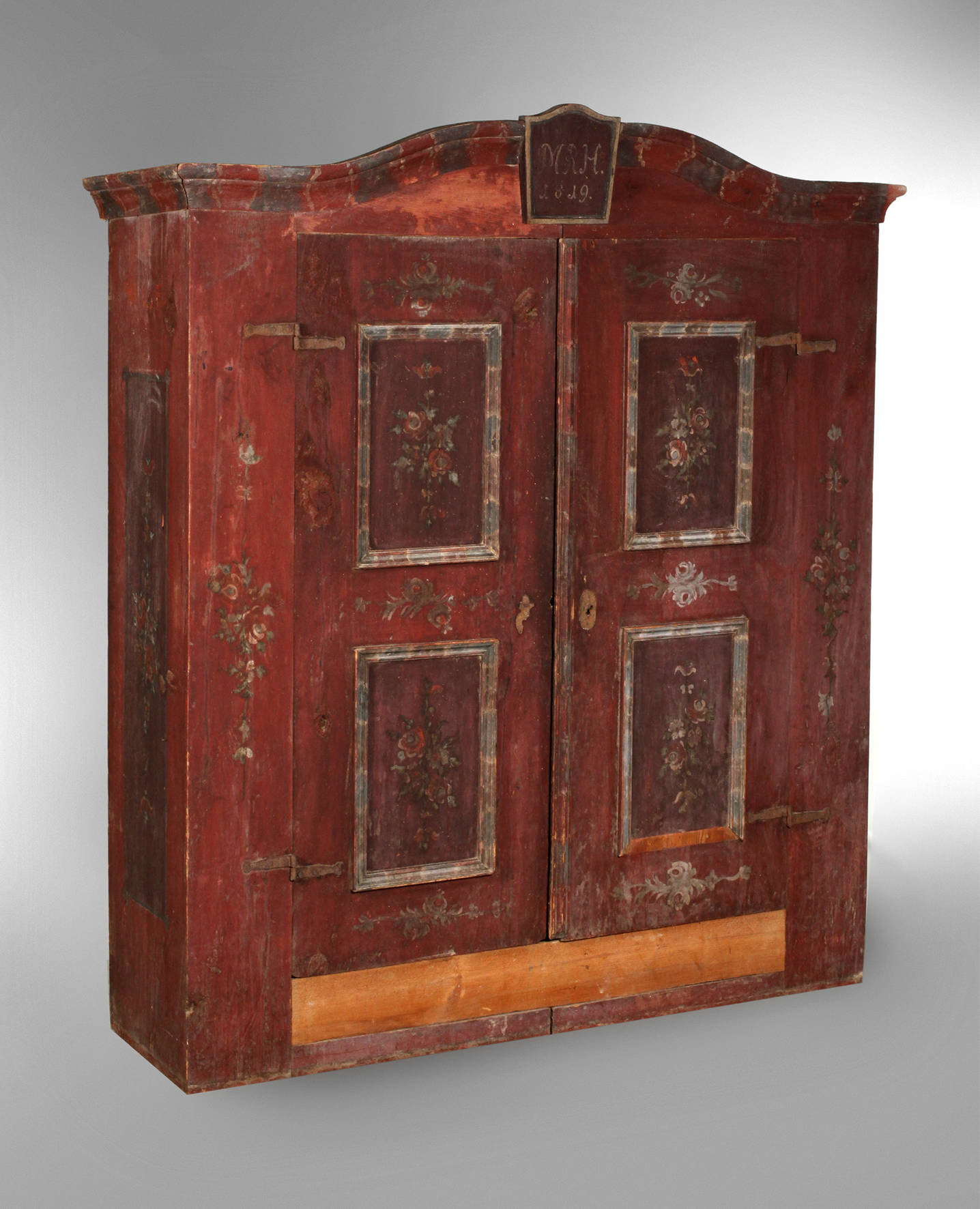 Großer Bauernschrank