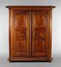Klassizistischer Dielenschrank