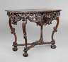 Geschnitzter Konsoltisch