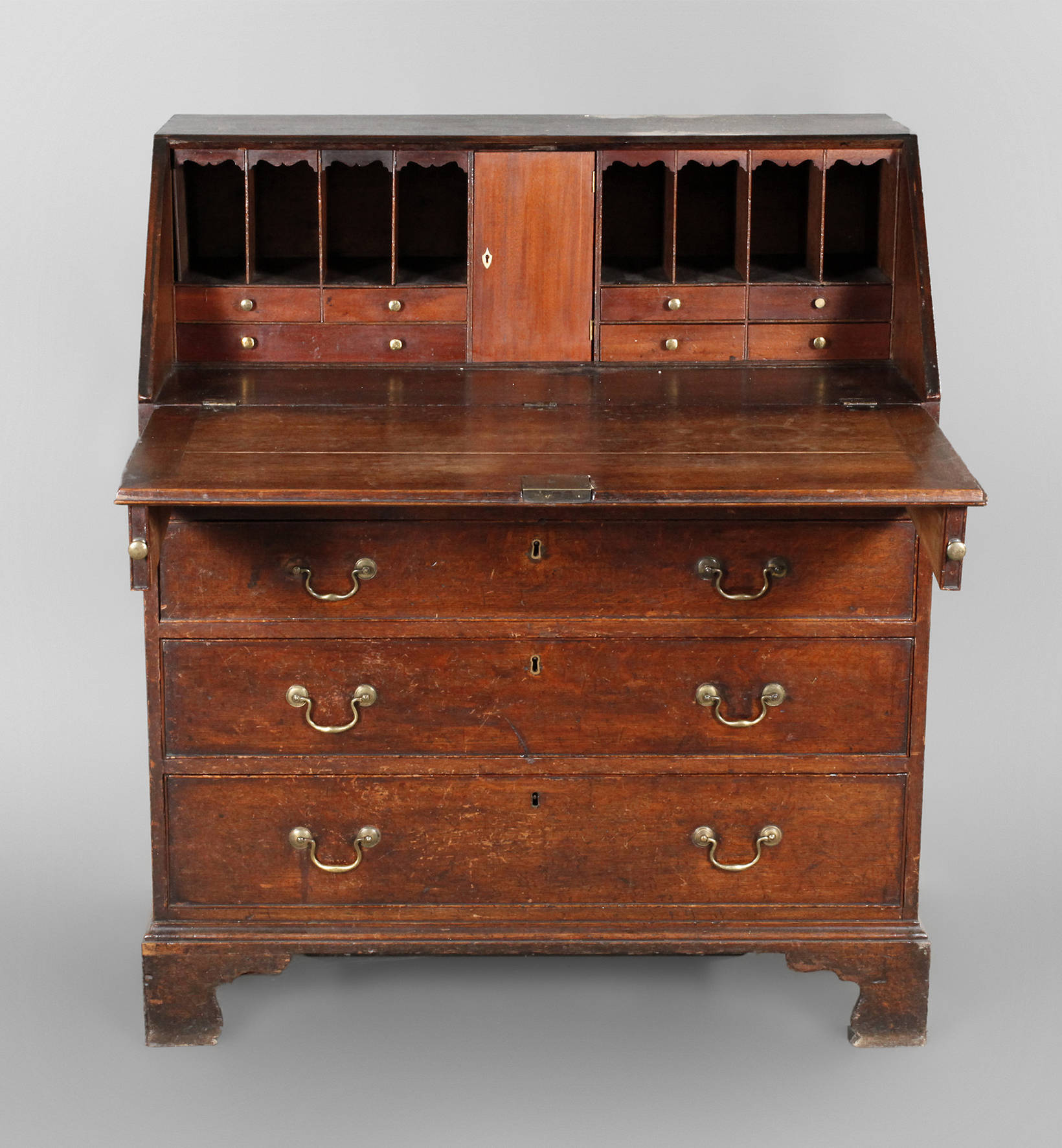 Schrägklappensekretär