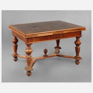 Großer Auszugstisch