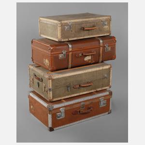 Vier Reisekoffer