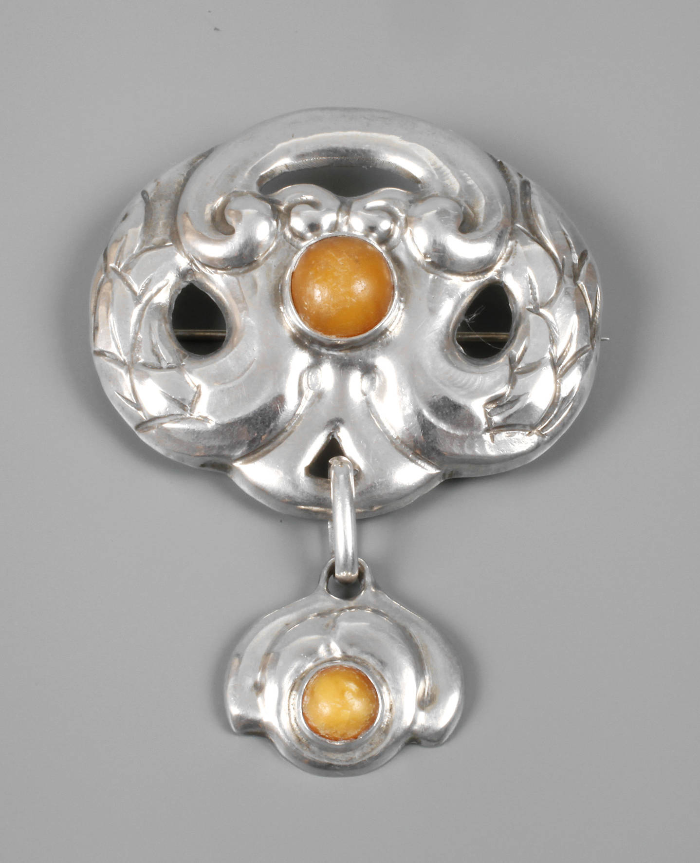 Grann & Laglye, Jugendstilbrosche