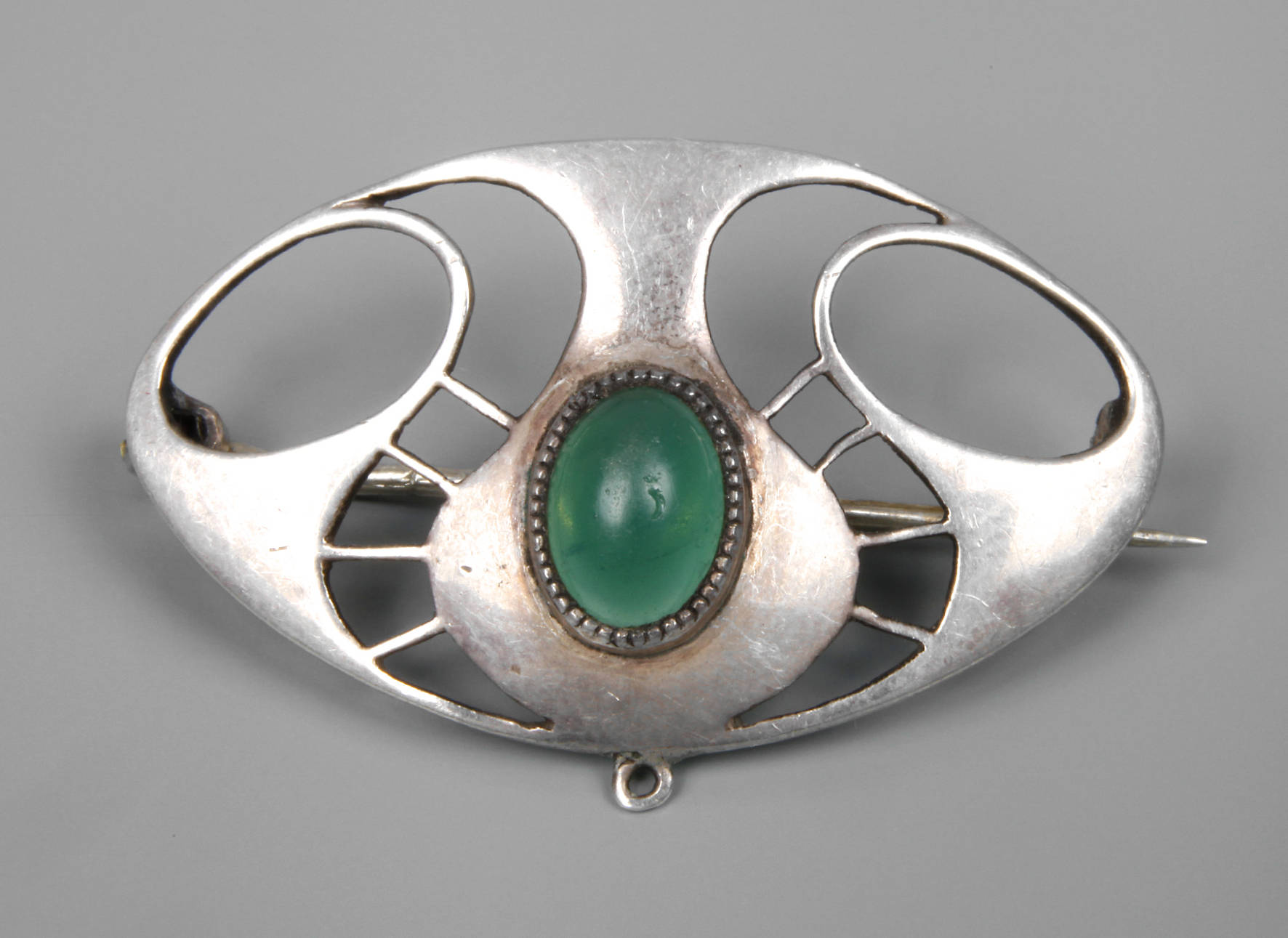 Jugendstilbrosche mit Chrysopras