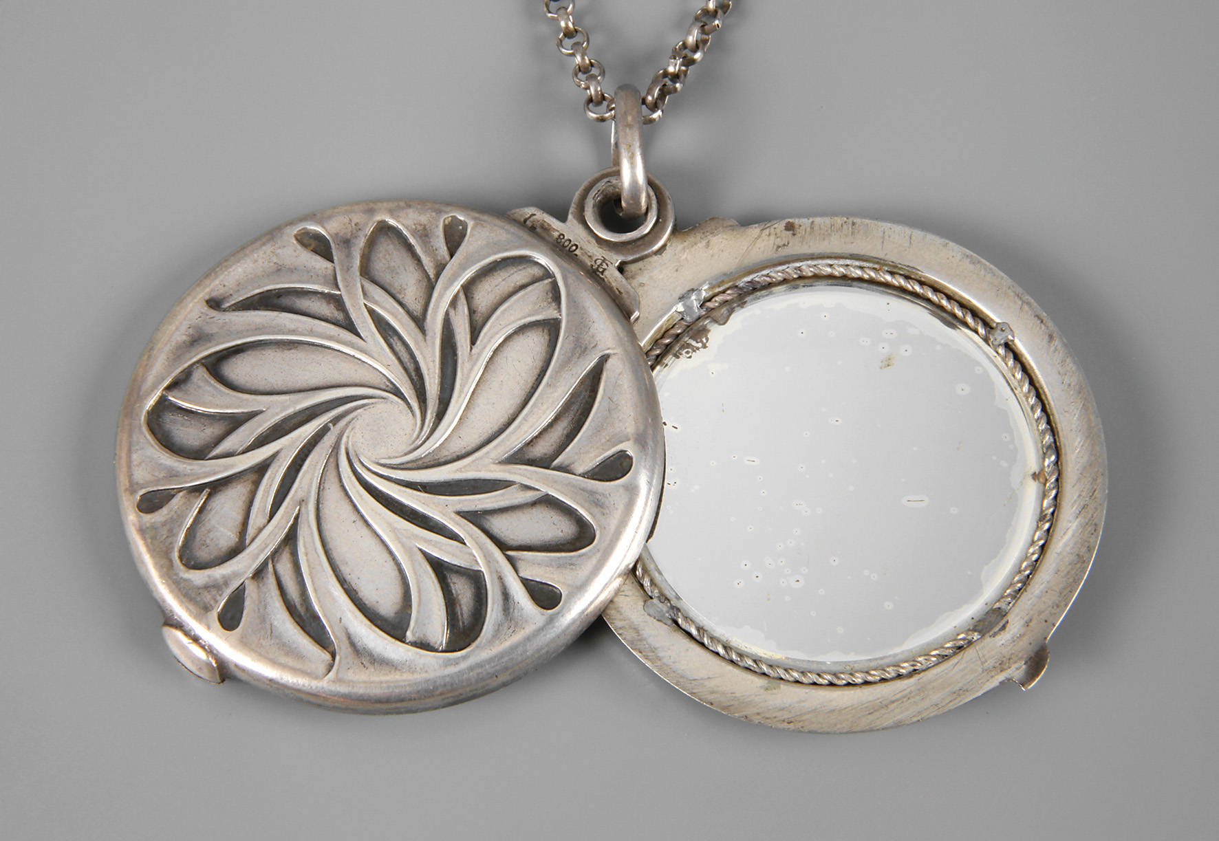 Carl Forster & Graf Spiegelanhänger