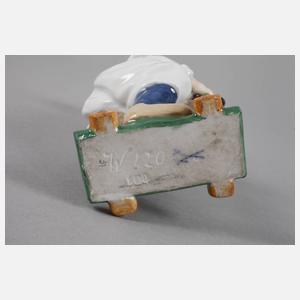 Meissen ”Kind, auf einem Holzpferd reitend”