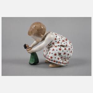 Meissen ”Kind mit Puppe, tanzend”