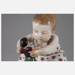 Meissen ”Kind mit Puppe, tanzend”