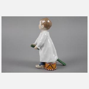 Meissen ”Kind, auf einem Stecken reitend”