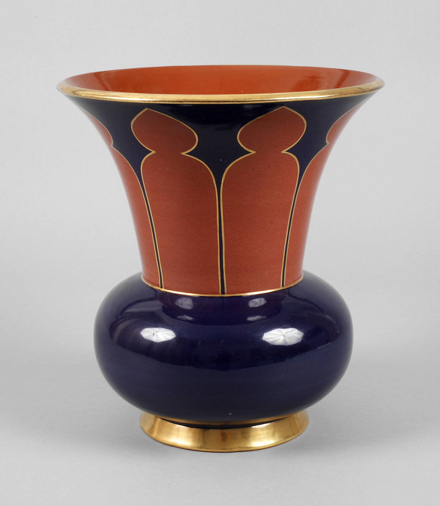 Cadinen Vase