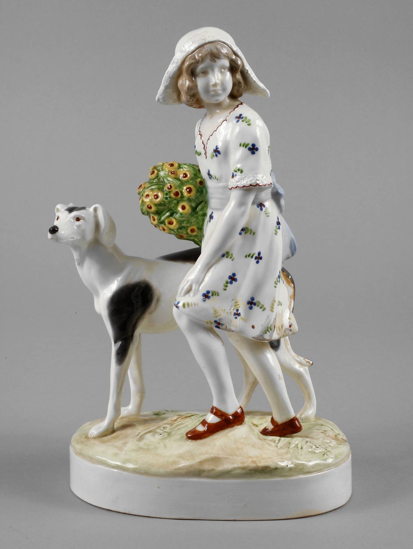 Goldscheider Wien Mädchen mit Haube und Barsoi