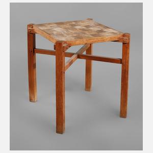 Konstruktivistisches Tischchen