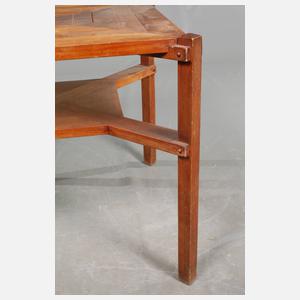 Konstruktivistischer Tisch