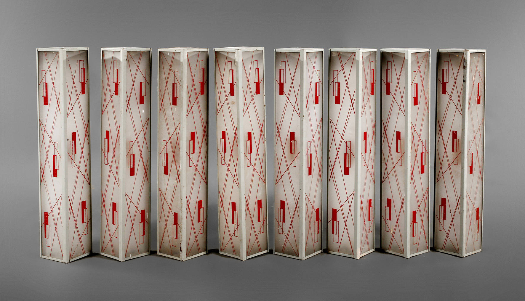 Acht Wandlampen Art déco