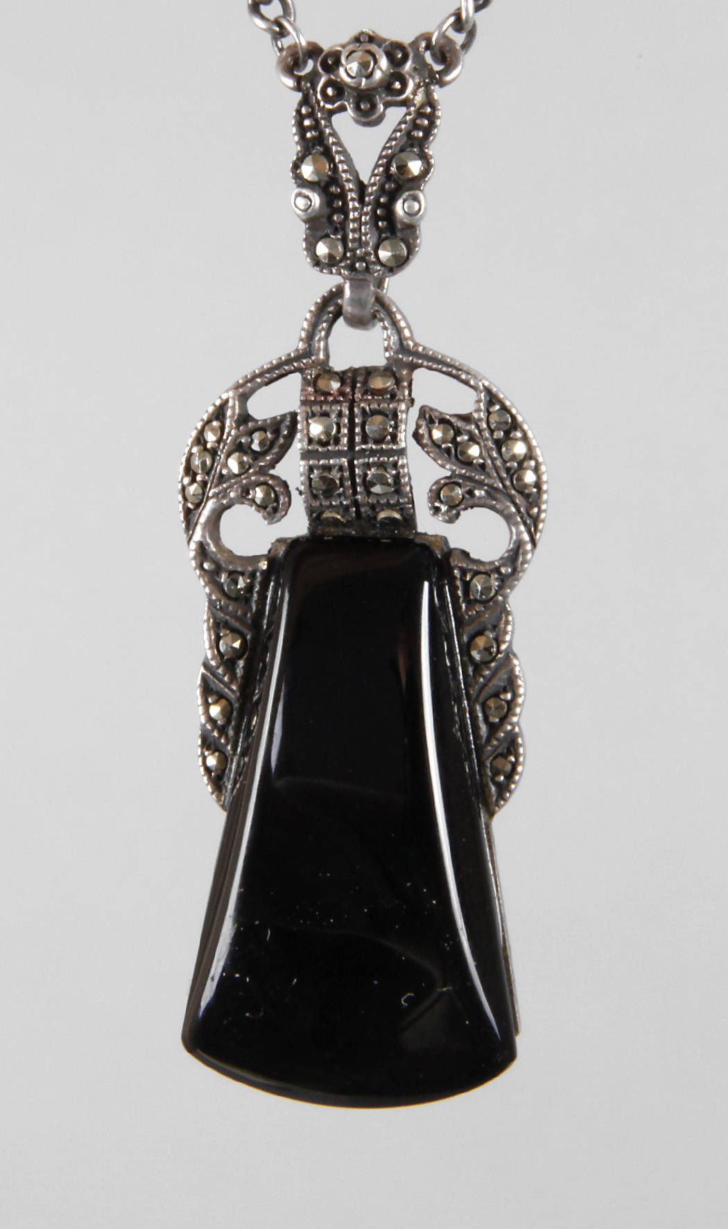 Collier mit Markasiten und Onyx