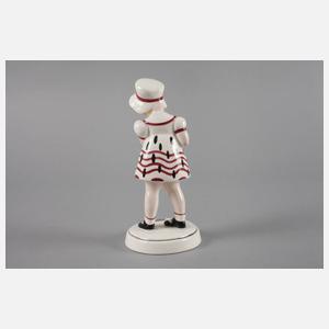 Goldscheider Wien stehendes Mädchen mit Hut