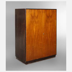 Kleiderschrank