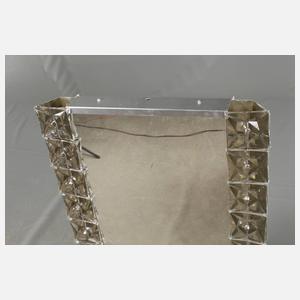 Beleuchteter Wandspiegel