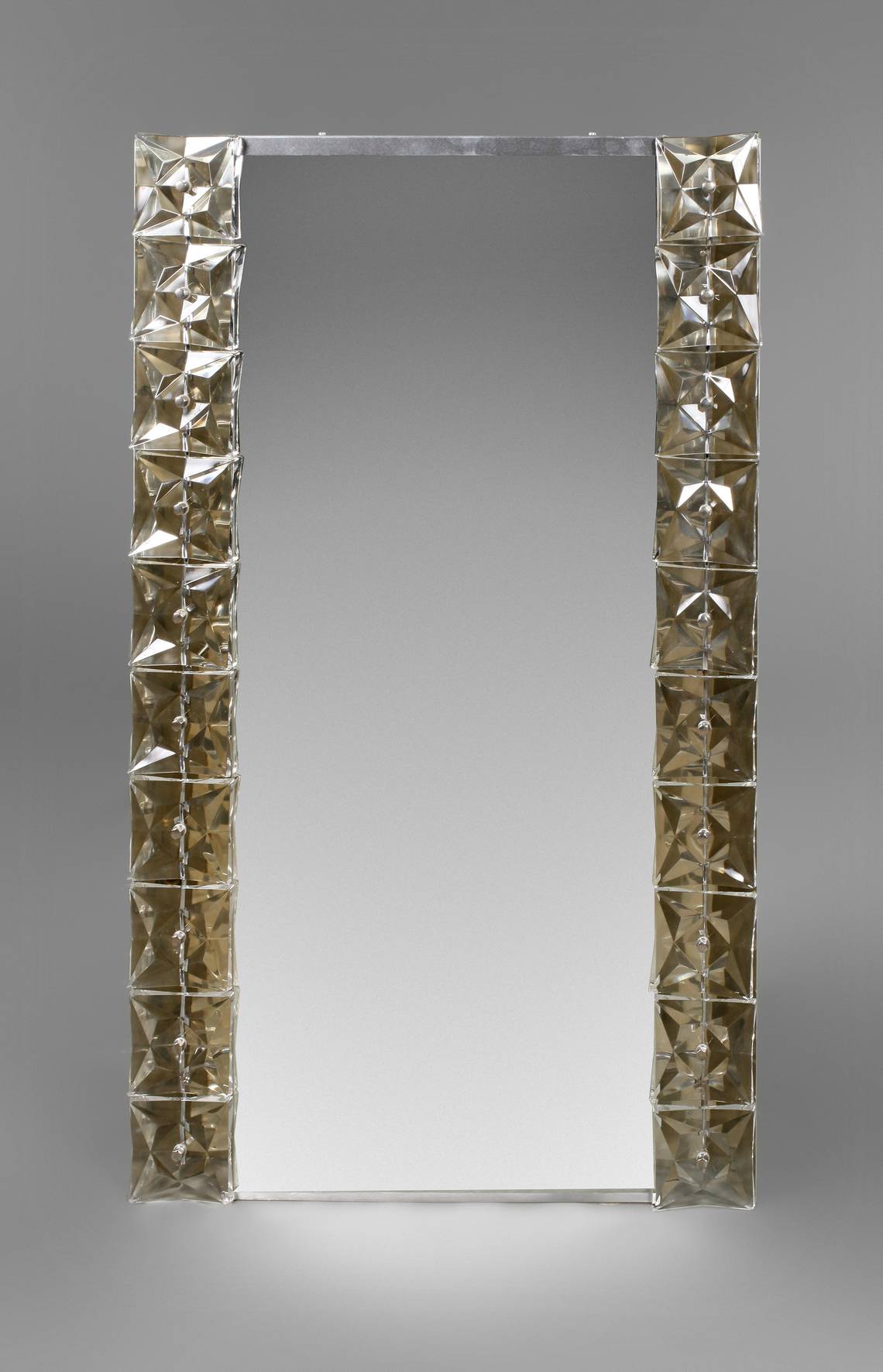 Beleuchteter Wandspiegel