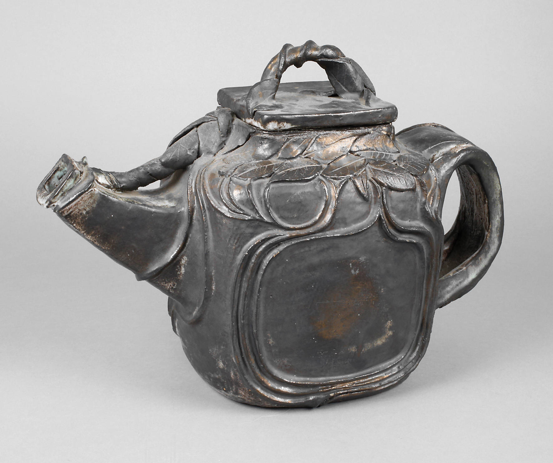 Ulli Wittich-Grosskurth Übergroße Teekanne